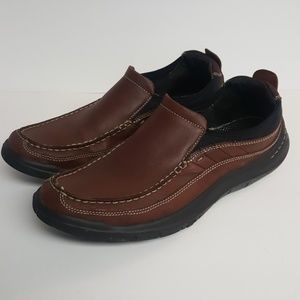 Men's Clarks brown leather loafers